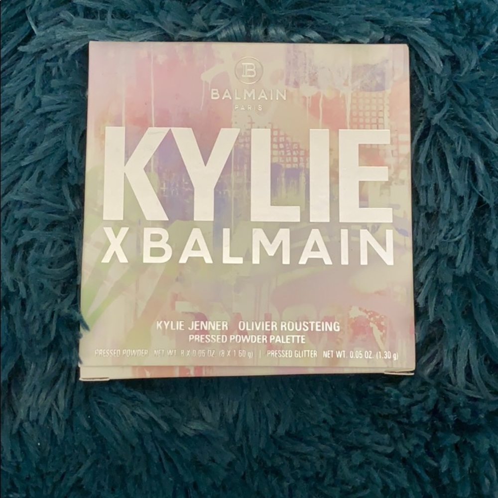Kylie x Balmain eyeshadow palette